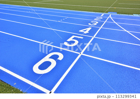 陸上トラック 陸上 トラック アスリート アスリート競技場 スポーツイメージ風景 陸上トラック 陸上 トラック アスリート アスリート競技場 スポーツイメージ風景 113299341