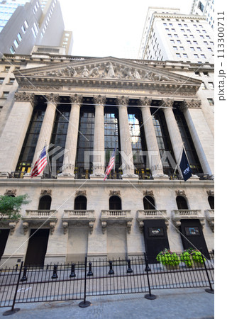 ニューヨーク証券取引所  113300711