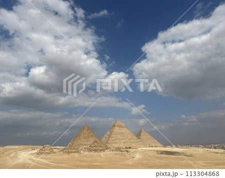 エジプトのピラミッド 113304868