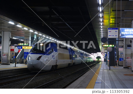 韓国鉄道公社KORAILの高速列車、KTX(KTX-山川) 韓国鉄道公社KORAILの高速列車、KTX(KTX-山川) 113305392