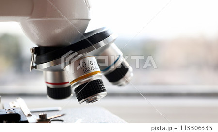 The head microscope on the background of The head microscope on the background of 113306335