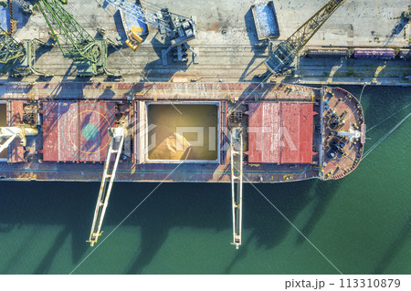 Water transport 113310879