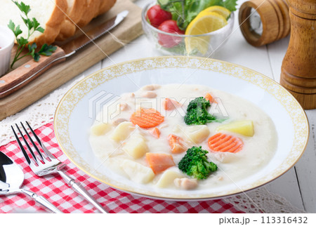 クリームシチュー 113316432