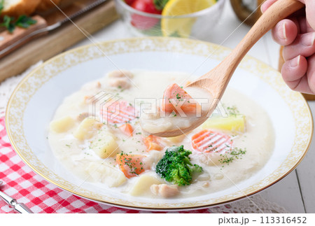 クリームシチュー クリームシチュー 113316452