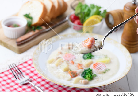 クリームシチュー クリームシチュー 113316456
