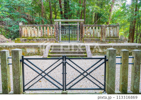 奈良県吉野町　第九十六代後醍醐天皇　塔尾陵 113316869