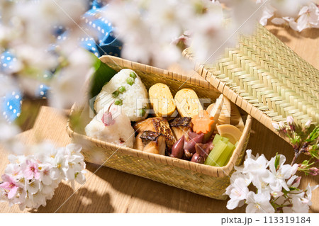 お花見弁当 113319184