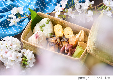 お花見弁当 お花見弁当 113319186