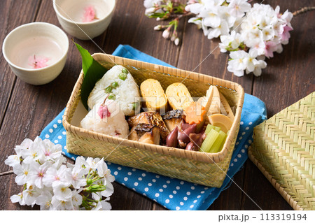 お花見弁当 お花見弁当 113319194