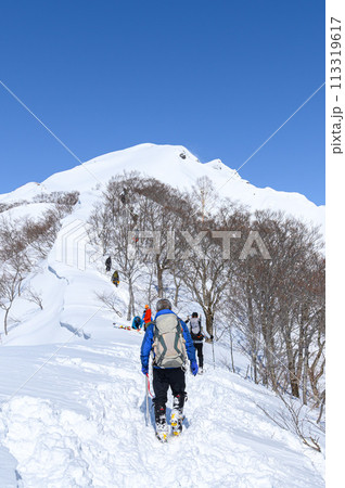 (群馬県)厳冬の谷川岳・混み合う天神尾根 (群馬県)厳冬の谷川岳・混み合う天神尾根 113319617