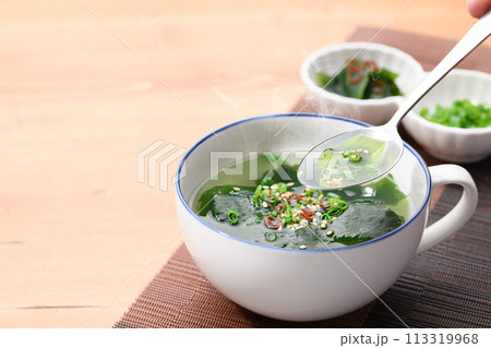 わかめスープ 113319968