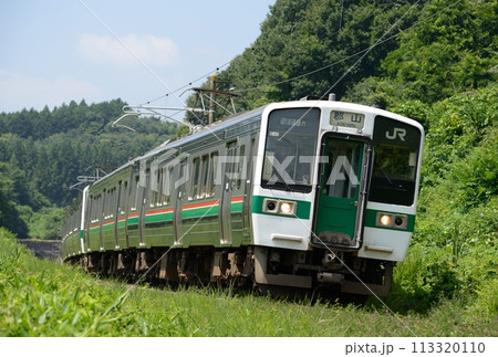 東北本線を走る719系電車 東北本線を走る719系電車 113320110