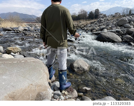 渓流つり 113320383