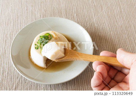 沖縄のジーマーミー豆腐2 113320649