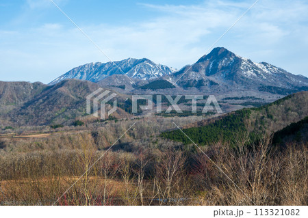 日本の鳥取県の大山のとても美しい風景 113321082