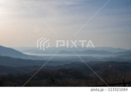 日本の鳥取県の大山のとても美しい風景 日本の鳥取県の大山のとても美しい風景 113321084