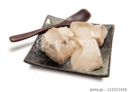沖縄のジーマミー豆腐 113321438