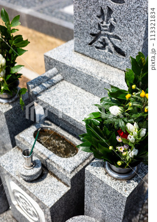 お墓参り 113321834