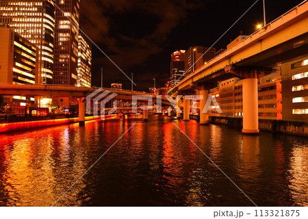大阪　中之島の夜景 113321875