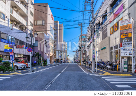 神奈川県藤沢市の都市風景　湘南台駅　円行西大通り線 113323361