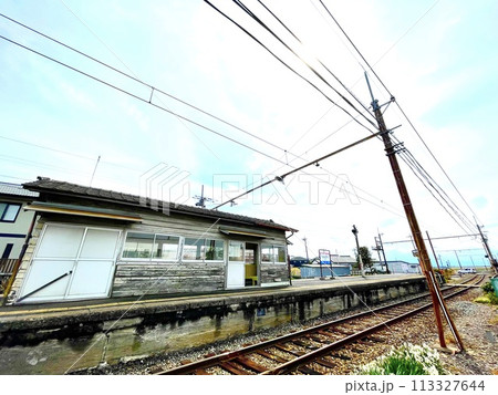 秩父鉄道　新郷駅のホーム 113327644