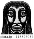 白黒の不気味な女性 113328034