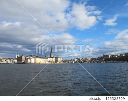 スウェーデン・ストックホルムの旧市街ガムラスタン(Kingdom of Sweden) 113328709