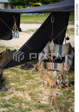 キャンプ ソロキャンプ ブラックテント 黒テント ティピーテント キャンプ画像  113332368