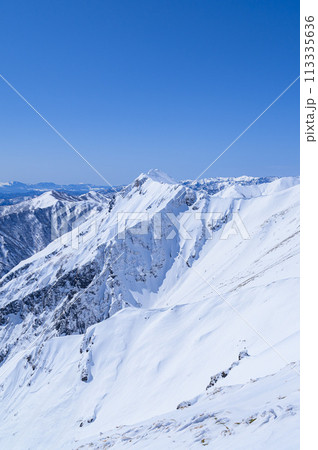 厳冬雪山の谷川岳・主稜線の絶景 厳冬雪山の谷川岳・主稜線の絶景 113335636