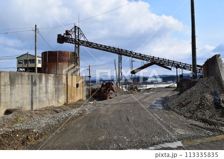 砕石工場 建設資材の生産現場 113335835