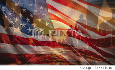 風にはためく星条旗とアメリカのイメージのコラージュ 113341040