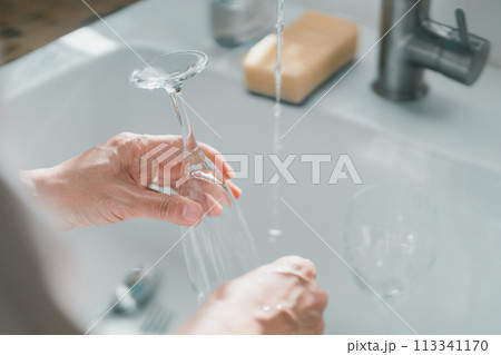a forty-something woman 113341170