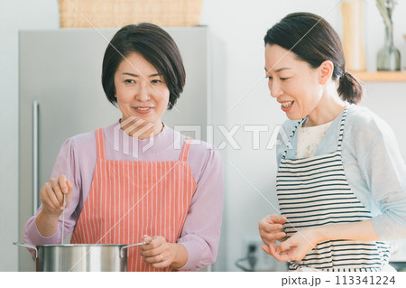 a forty-something woman 113341224