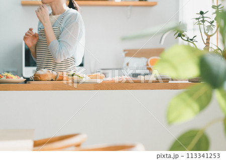 a forty-something woman 113341253