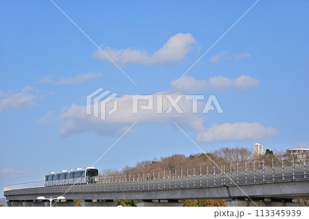 《愛知県》長久手市都市風景　愛知高速交通東部丘陵線(リニモ)公園西駅 113345939