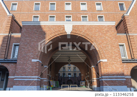 同志社大学室町キャンパス 寒梅館 同志社大学室町キャンパス 寒梅館 113346258