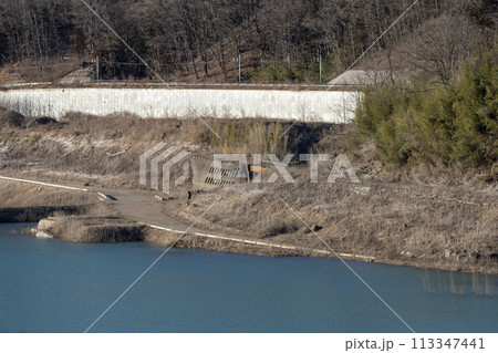 八ッ場ダムに沈んだ線路03 八ッ場ダムに沈んだ線路03 113347441