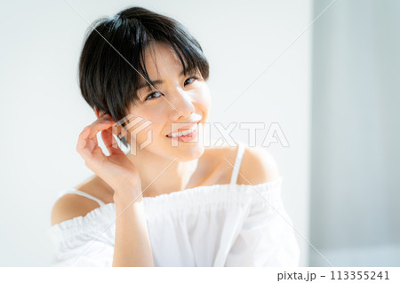 女性の美容イメージ 女性の美容イメージ 113355241