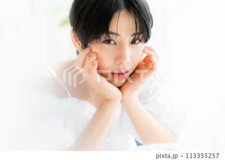 女性の美容イメージ 女性の美容イメージ 113355257