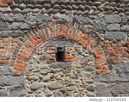 red brick arch in old wall background red brick arch in old wall background 113359140