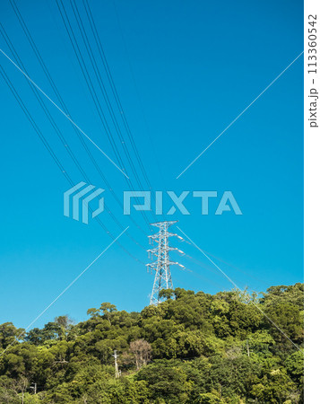 青空 青い空 ブルースカイ 113360542