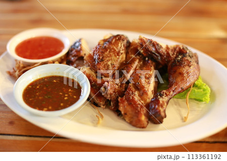 タイ料理　ガイヤーン 113361192