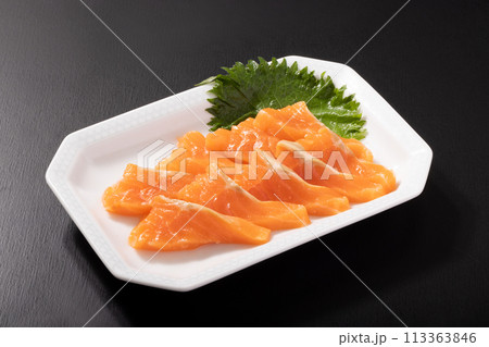 ［チリ産］トラウトサーモン　刺身 113363846