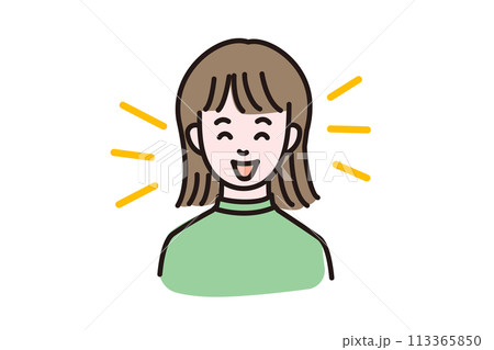 笑顔で喜ぶ女性 笑顔で喜ぶ女性 113365850