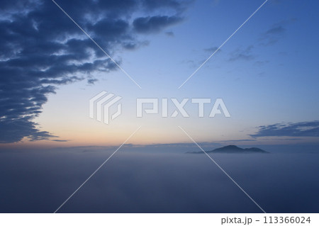 鎌倉山の雲海、茂木、栃木県 鎌倉山の雲海、茂木、栃木県 113366024
