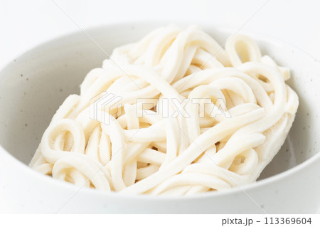 冷凍うどん 白バック 冷凍うどん 白バック 113369604