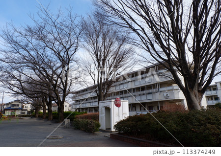 児童公園と団地 113374249
