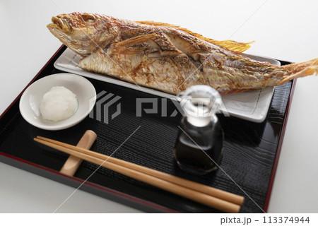 一匹丸ごとイトヨリダイ塩焼き 113374944