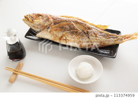 一匹丸ごとイトヨリダイ塩焼き 一匹丸ごとイトヨリダイ塩焼き 113374959