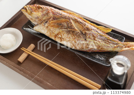 一匹丸ごとイトヨリダイ塩焼き 113374980